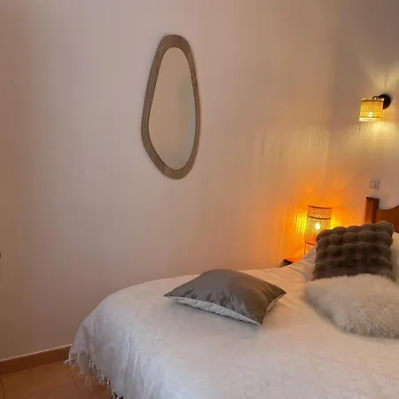 Tres Bel 1 Lit Double 4 Pers Confort Du Monflanquin